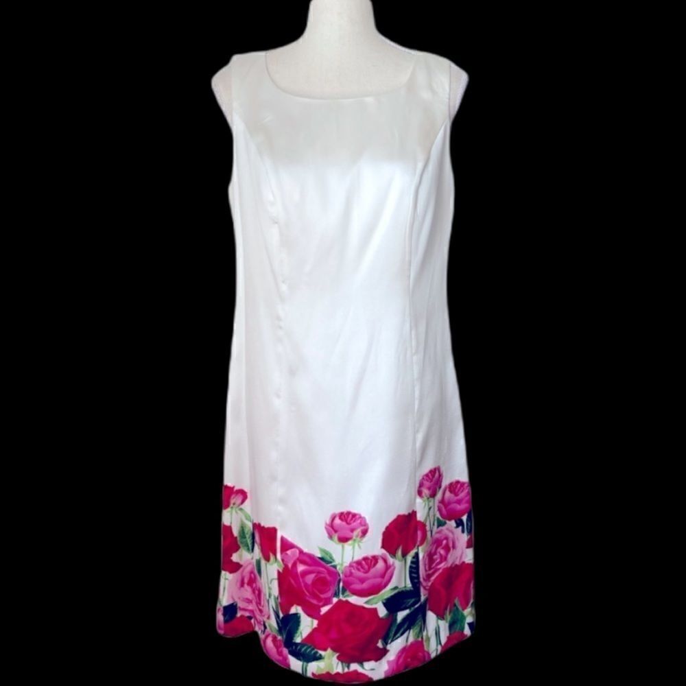 NWOT Glamour White & Roses Print Sheath Dress Size 6